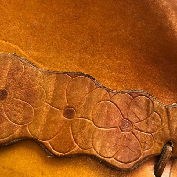 Vintage boho leather shoulder bag - Picture 7 of 11